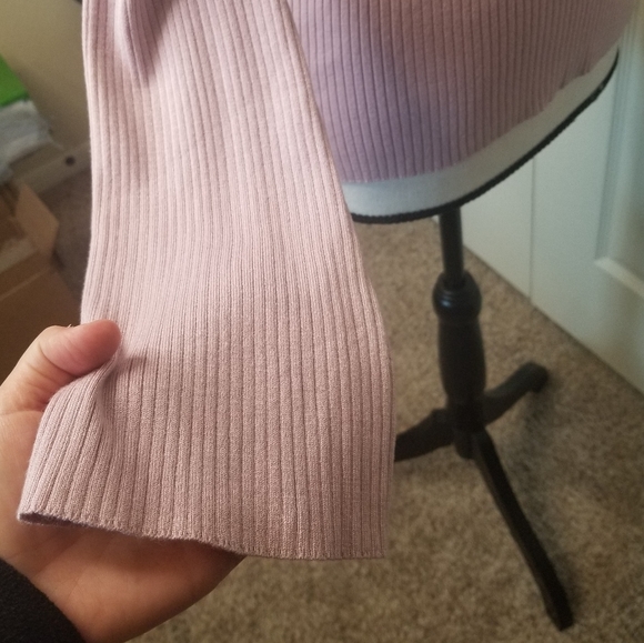 Lavender Cold Shoulder Top - Picture 6 of 6